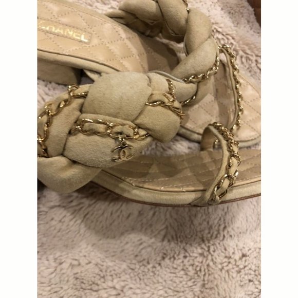 Amazing Chanel Enchained Sandals EU38 - Picture 4 of 6